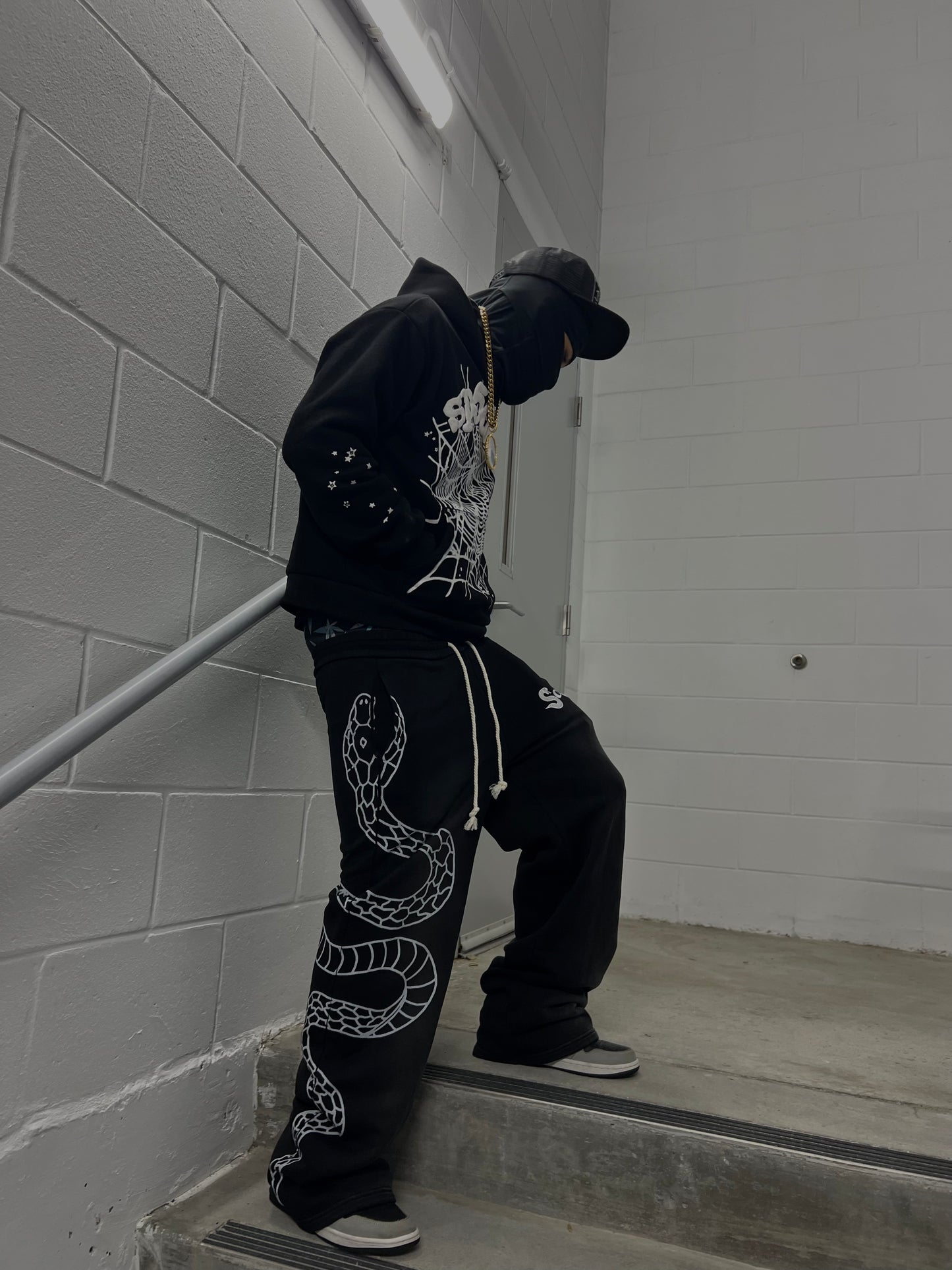 Serpent Sweats